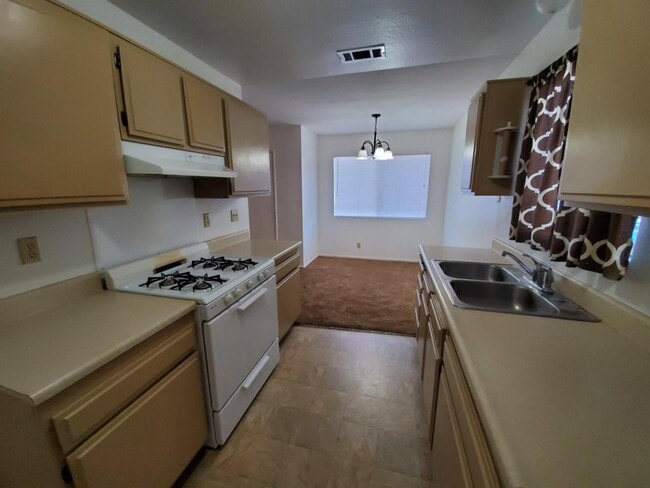 Building Photo - 6816 Hemp Ct