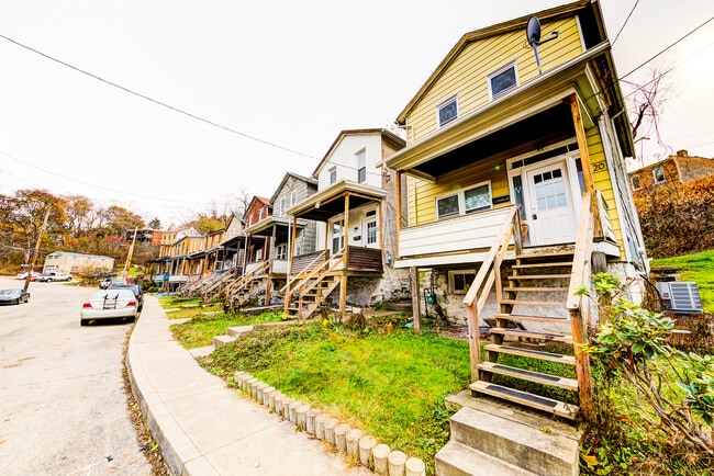 Building Photo - 20 Penelope St