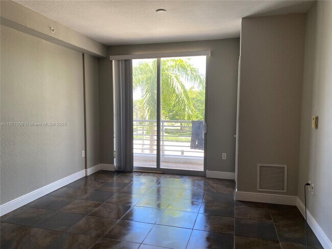 Building Photo - 1830 Radius Dr