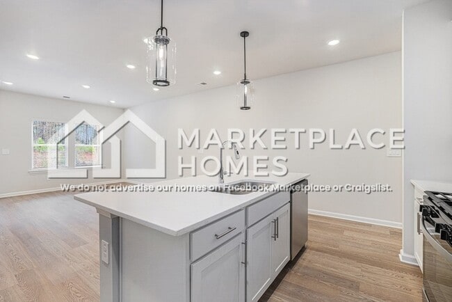 Building Photo - 2115 Avalon Rdg