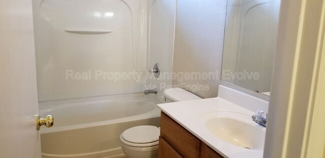 Building Photo - 7006 S 40th Ave