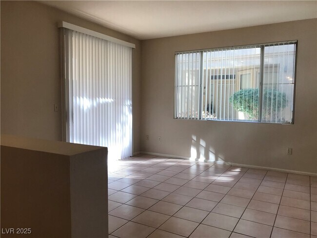 Building Photo - 5155 W Tropicana Ave