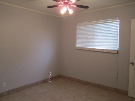 Building Photo - VERY NICE 4 BEDROOM 3 BATH TEMPE HOME