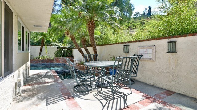 Building Photo - 640 S Aberdeen St