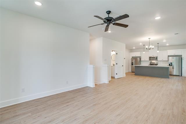 Building Photo - 2345 Benbrook Dr