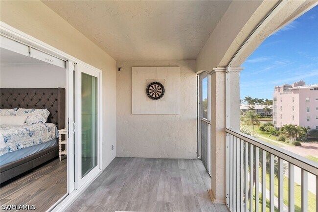 Building Photo - 1020 Swallow Ave