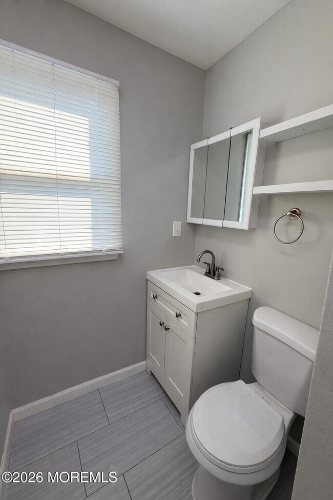 Building Photo - 18 Ginger Ct