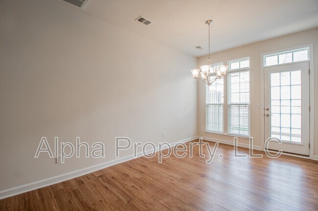 Building Photo - 305 Christiane Way