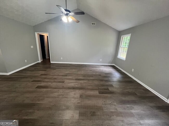 Building Photo - 160 Mountain View Cir