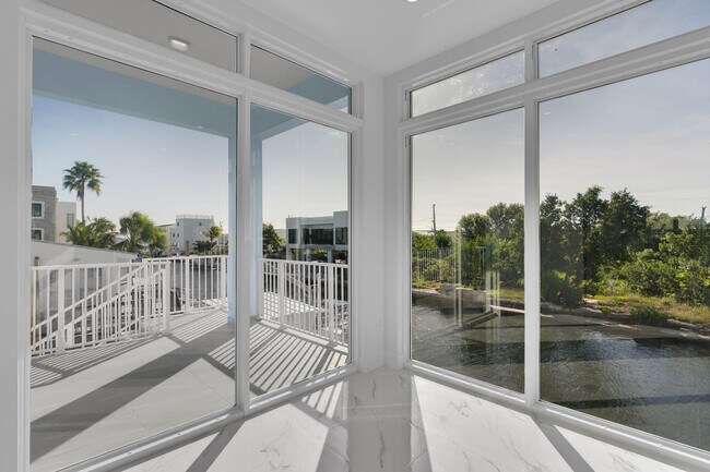 Building Photo - 31368 Ave I