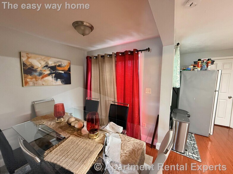 Building Photo - 87 Bradford St