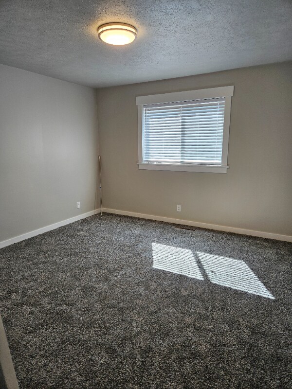Building Photo - 158 Aspen Crst Ln
