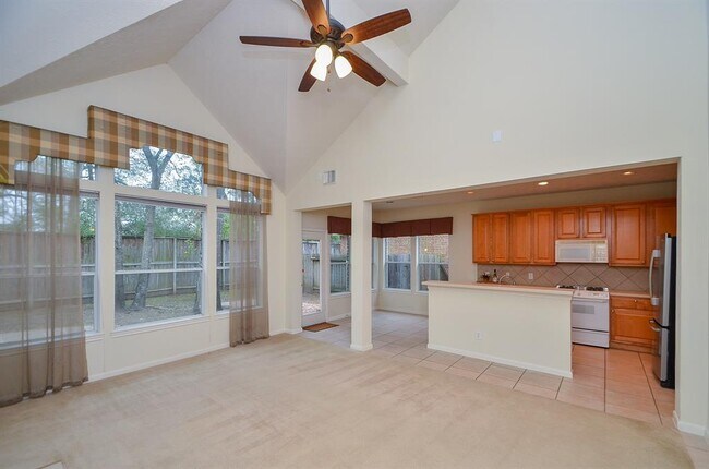 Building Photo - 25542 China Springs