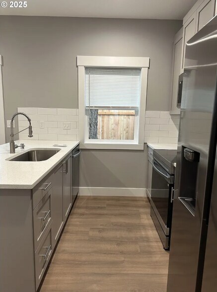 Building Photo - 3308 Q St