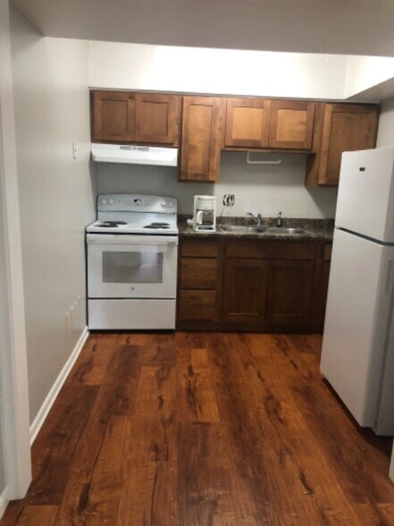 Building Photo - 4415 N 62nd St