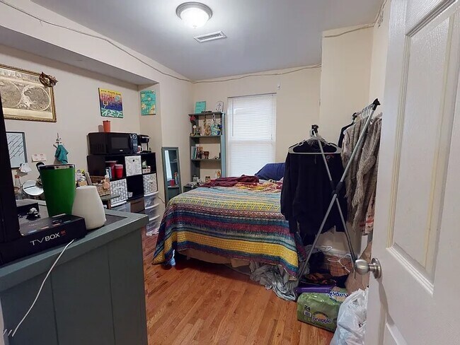 Building Photo - 623 S 42nd St