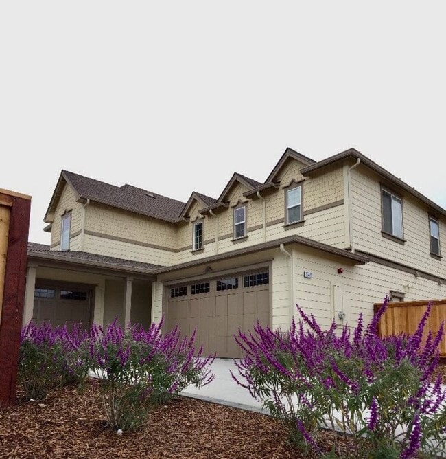 Building Photo - $6290 -- STUNNING 5 BEDROOM MODEL HOME IN NORTH FREMONT BUILT IN 2017