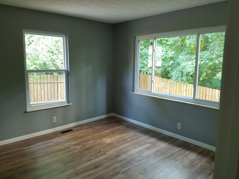 First Bedroom - 720 Shadycrest Dr