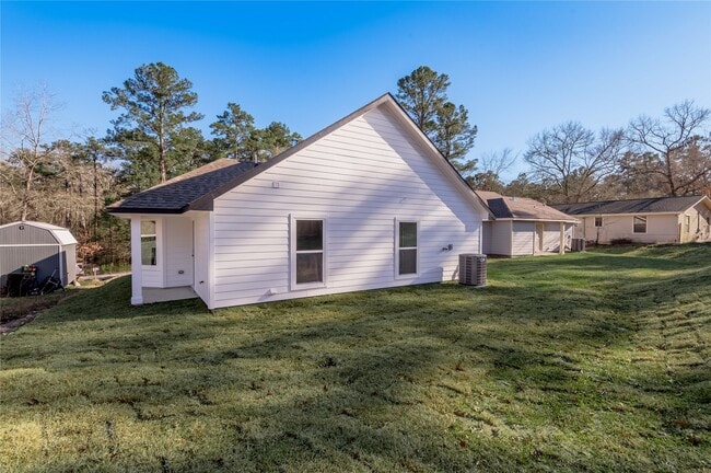 Building Photo - 51 Hickory Bend