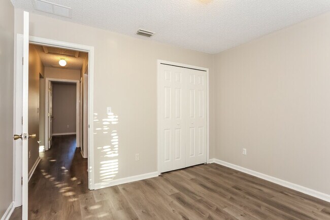 Building Photo - 3754 August Crossing Ct