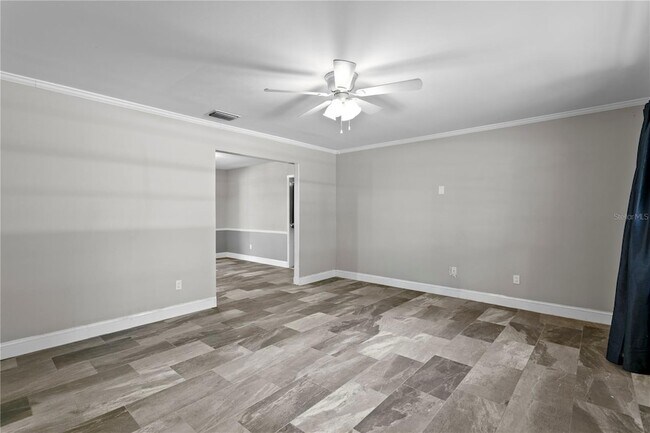 Building Photo - 6928 Greenhill Pl