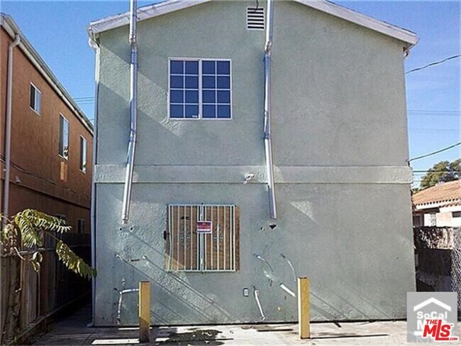 Primary Photo - 10376 Wilmington Ave