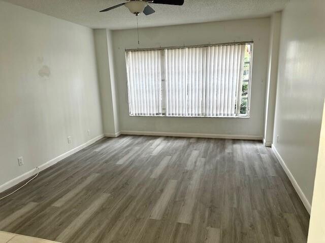 Building Photo - 10777 W Sample Rd