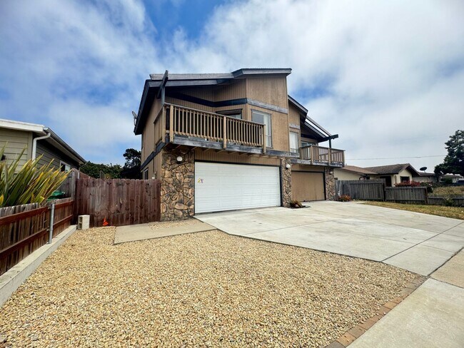 Building Photo - 1283-1285 S 16th St