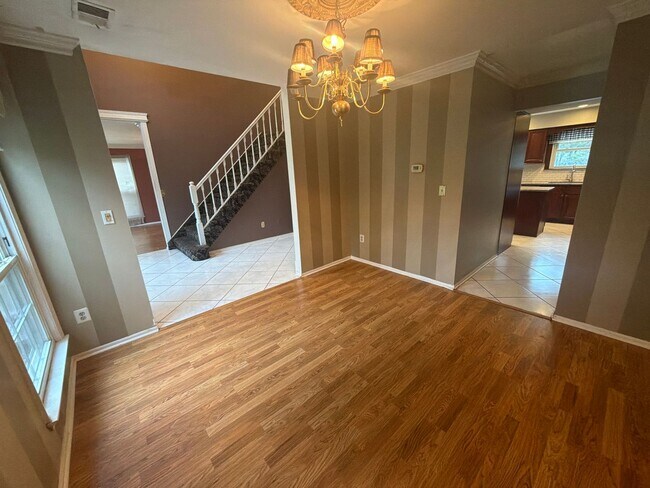 Building Photo - 4-Bedroom Home in Howell