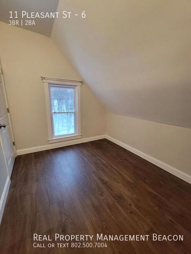 Building Photo - 11 Pleasant St