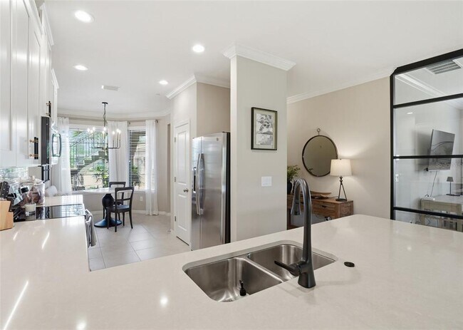 Building Photo - 12720 Sorrento Wy