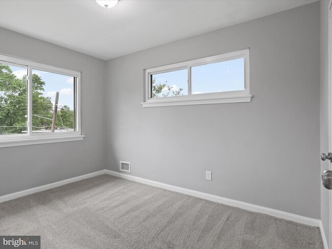 Building Photo - 5026 Roseld Ct