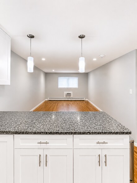 Building Photo - 121 Tremont St