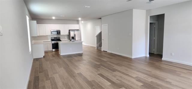 Building Photo - 708 Tidal Dr