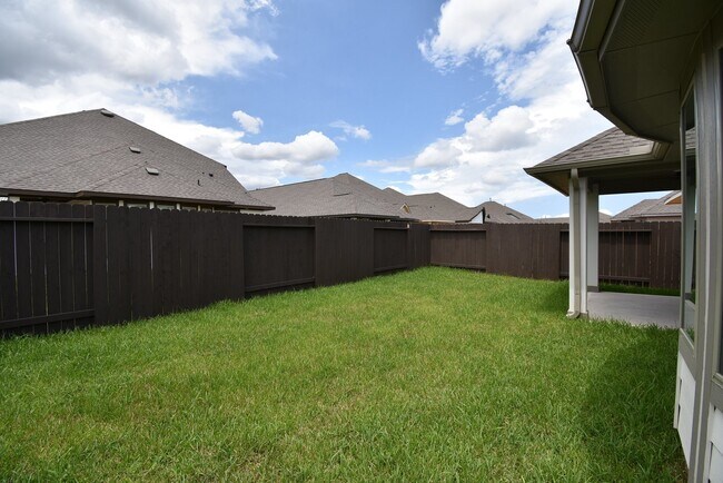 Building Photo - 8930 Field Daisy Ct