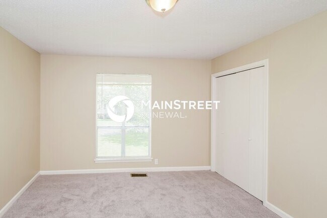 Building Photo - 3 Bedroom Pet-Friendly Home in Pleasant Gr...