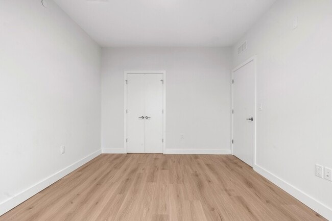Building Photo - 407 Highland Ave
