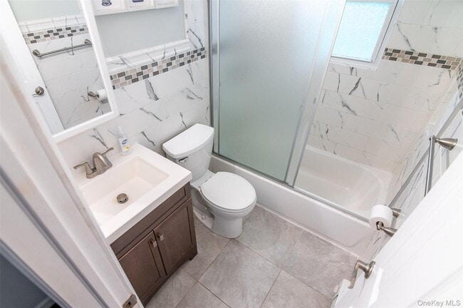 Building Photo - 72 Tudor Ln