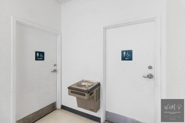 Building Photo - 926 Quincy St