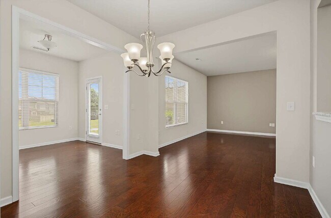 Building Photo - 3-Bed Townhome in Brier Creek