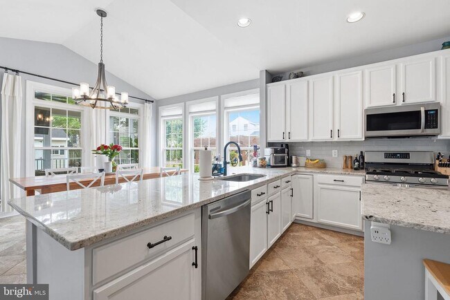 Building Photo - 43333 Wintersrun Ct