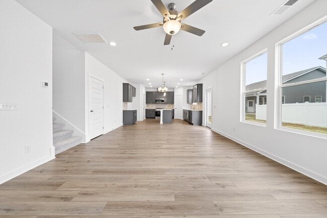 Building Photo - 7060 Sutton Dr