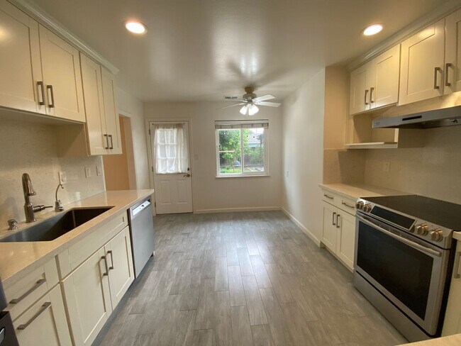 Building Photo - SAN JOSE WEST - Beautifully renovated home, great location