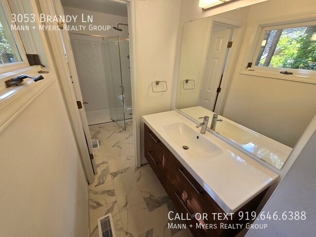 Building Photo - 3053 Brandy Ln