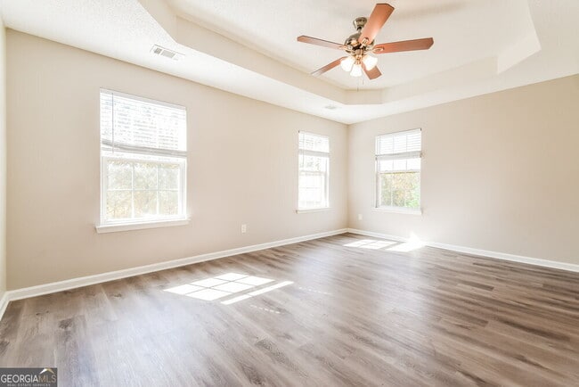 Building Photo - 6640 Delaware Bend