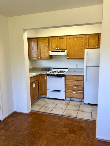 Kitchen - 12 Hepburn Heights Rd