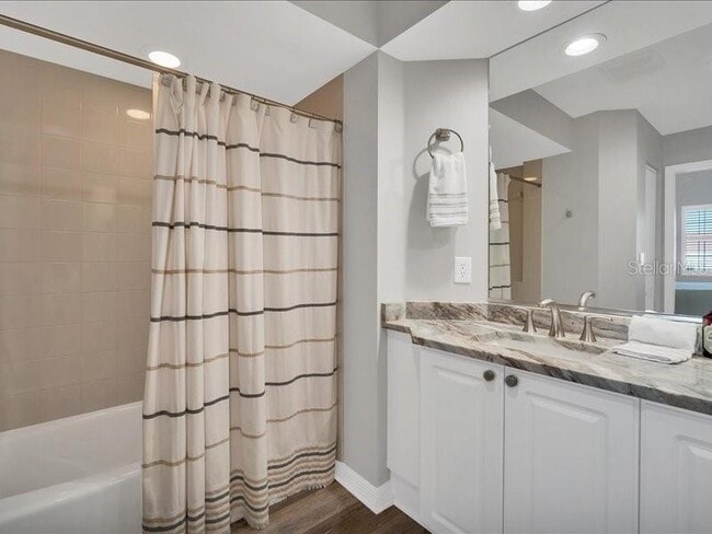 Building Photo - 3701 54th Dr W