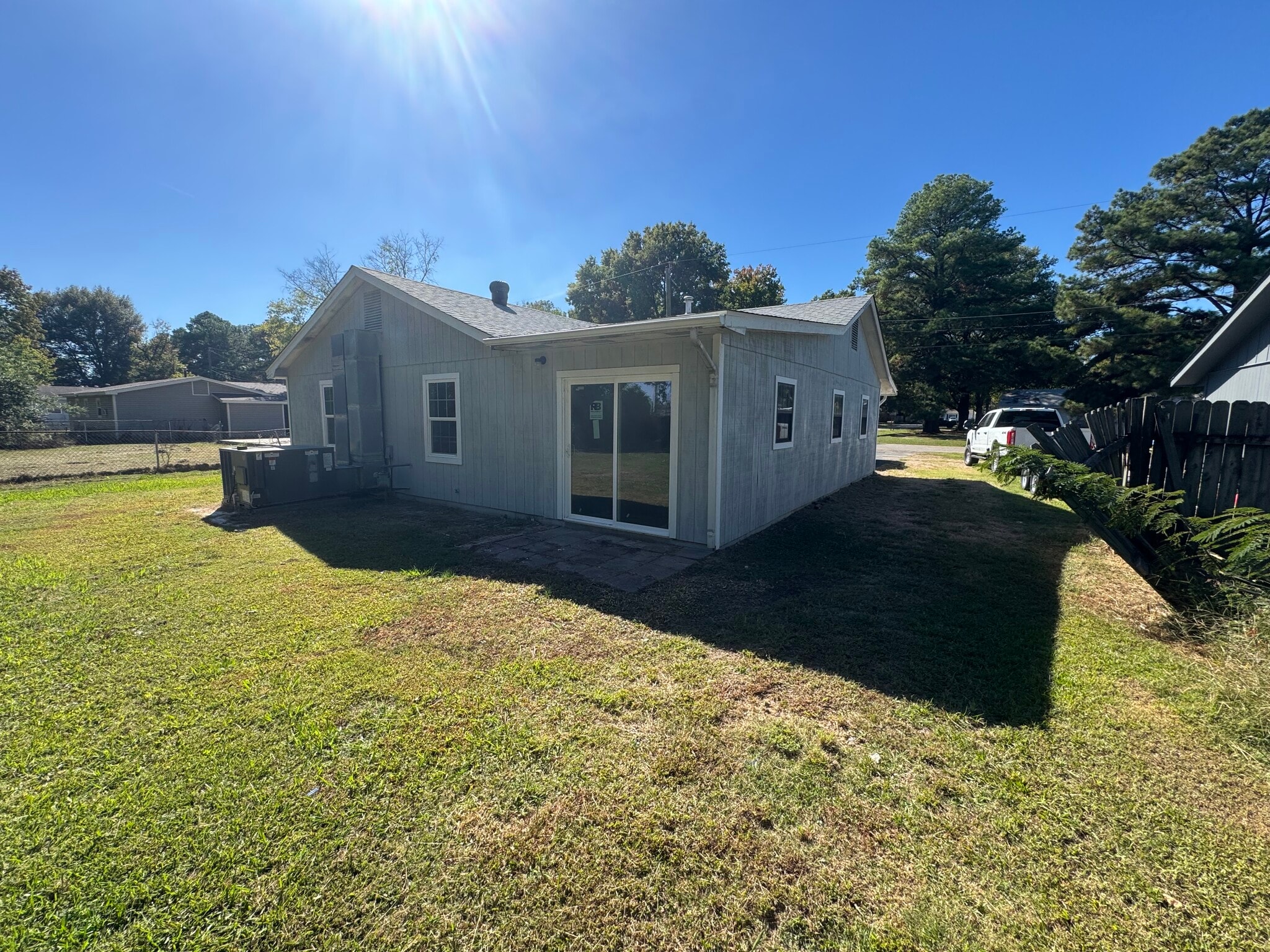 Building Photo - 2208 Mary Jane Dr