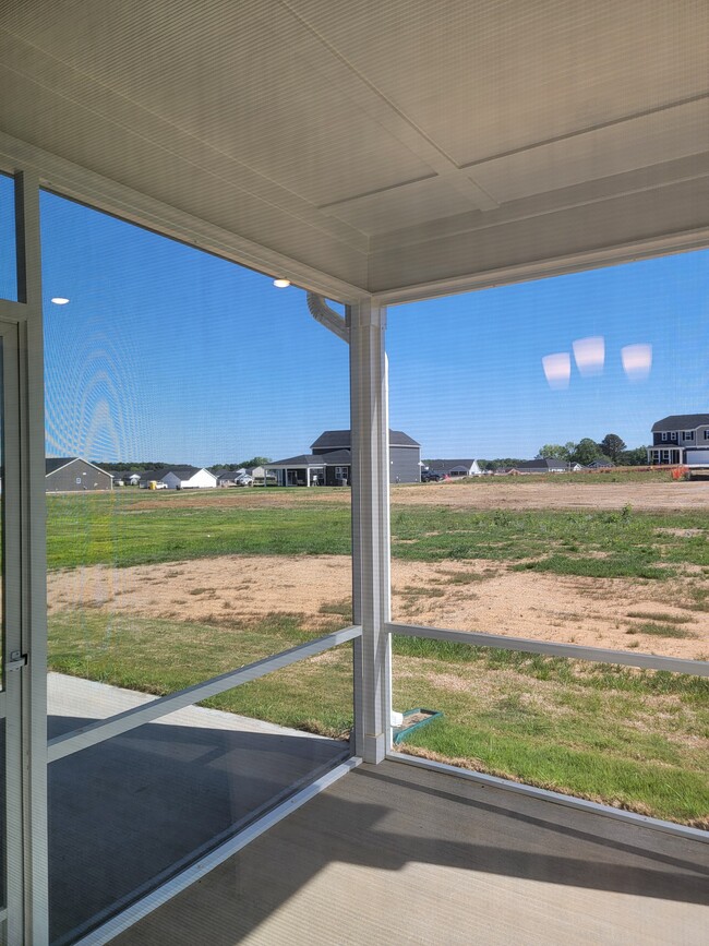Building Photo - 645 Thomas Gage Dr