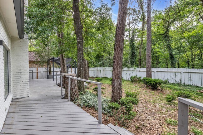Building Photo - 41 Hickory Oak Dr